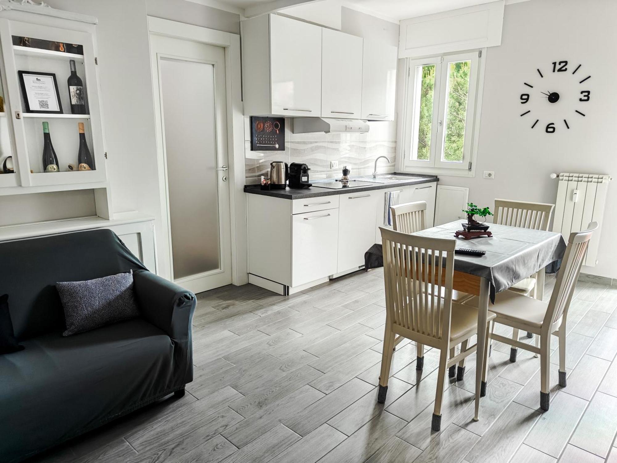 Rome Essence Apartament — Photos 2